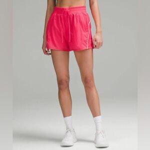 Lululemon License to train HR lightweight short 4” NWT